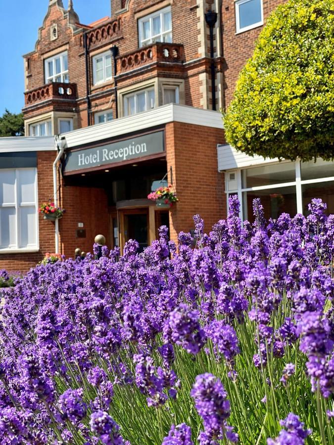 The Orwell Hotel Felixstowe Extérieur photo