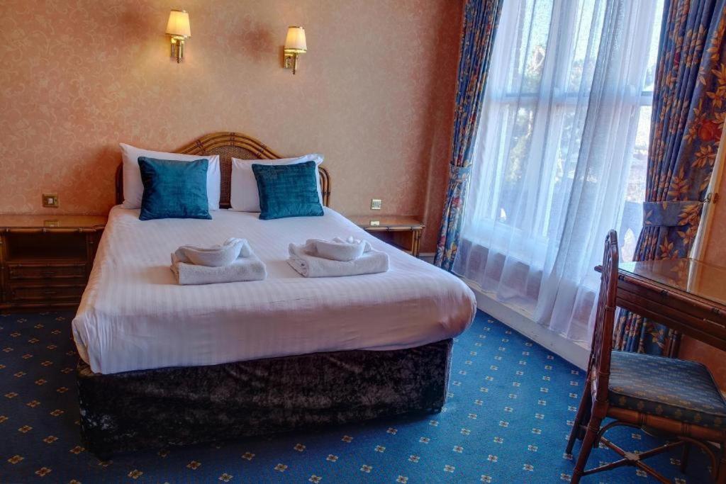 The Orwell Hotel Felixstowe Extérieur photo