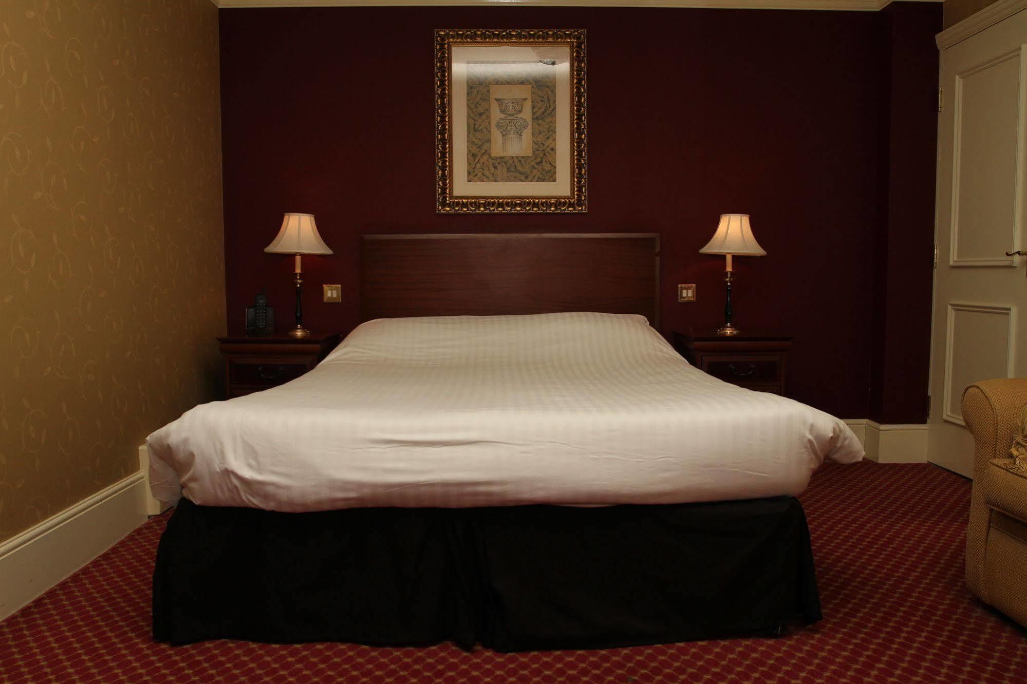 The Orwell Hotel Felixstowe Extérieur photo