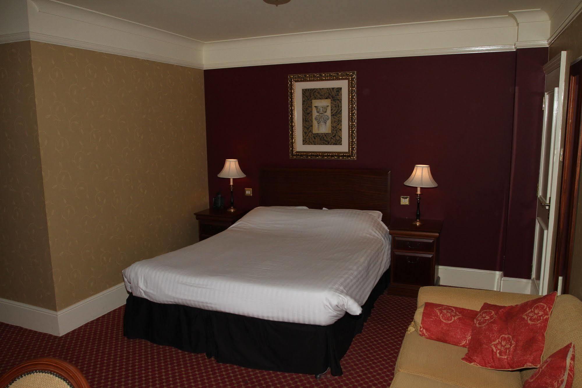 The Orwell Hotel Felixstowe Extérieur photo